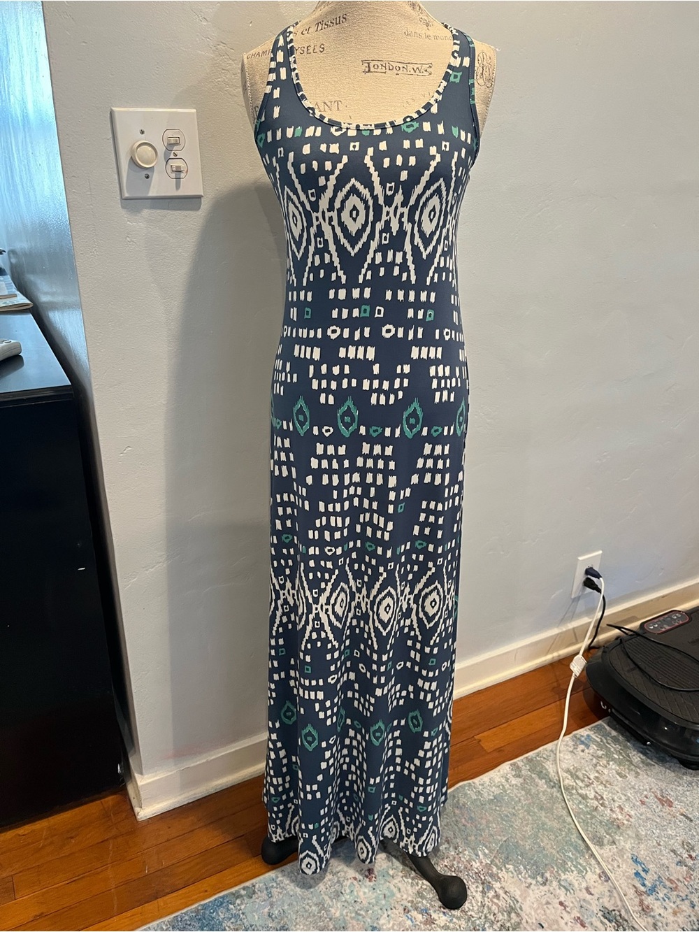 Tori Richard Honolulu Dress Size S